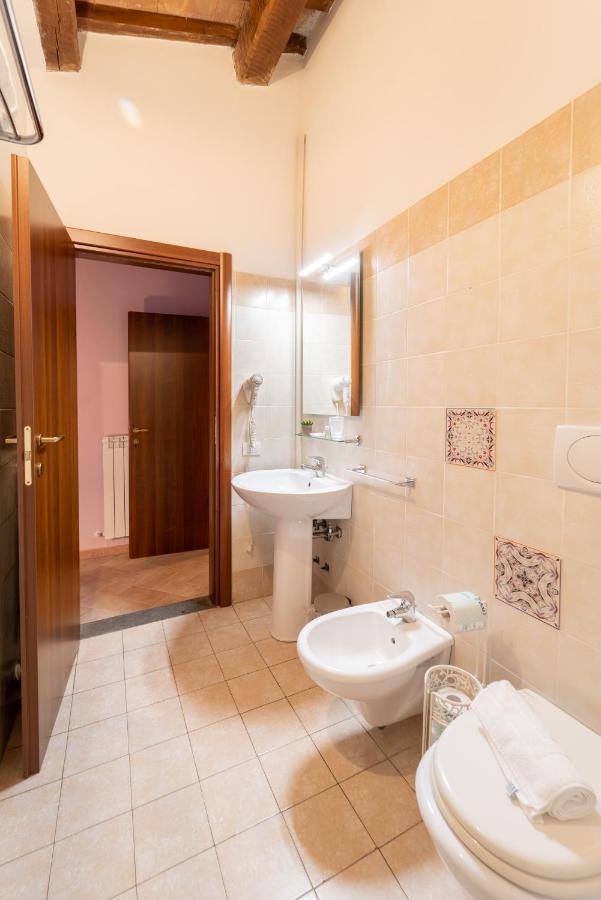 Albergo La Loggia Di San Martino Gualdo Tadino Eksteriør billede