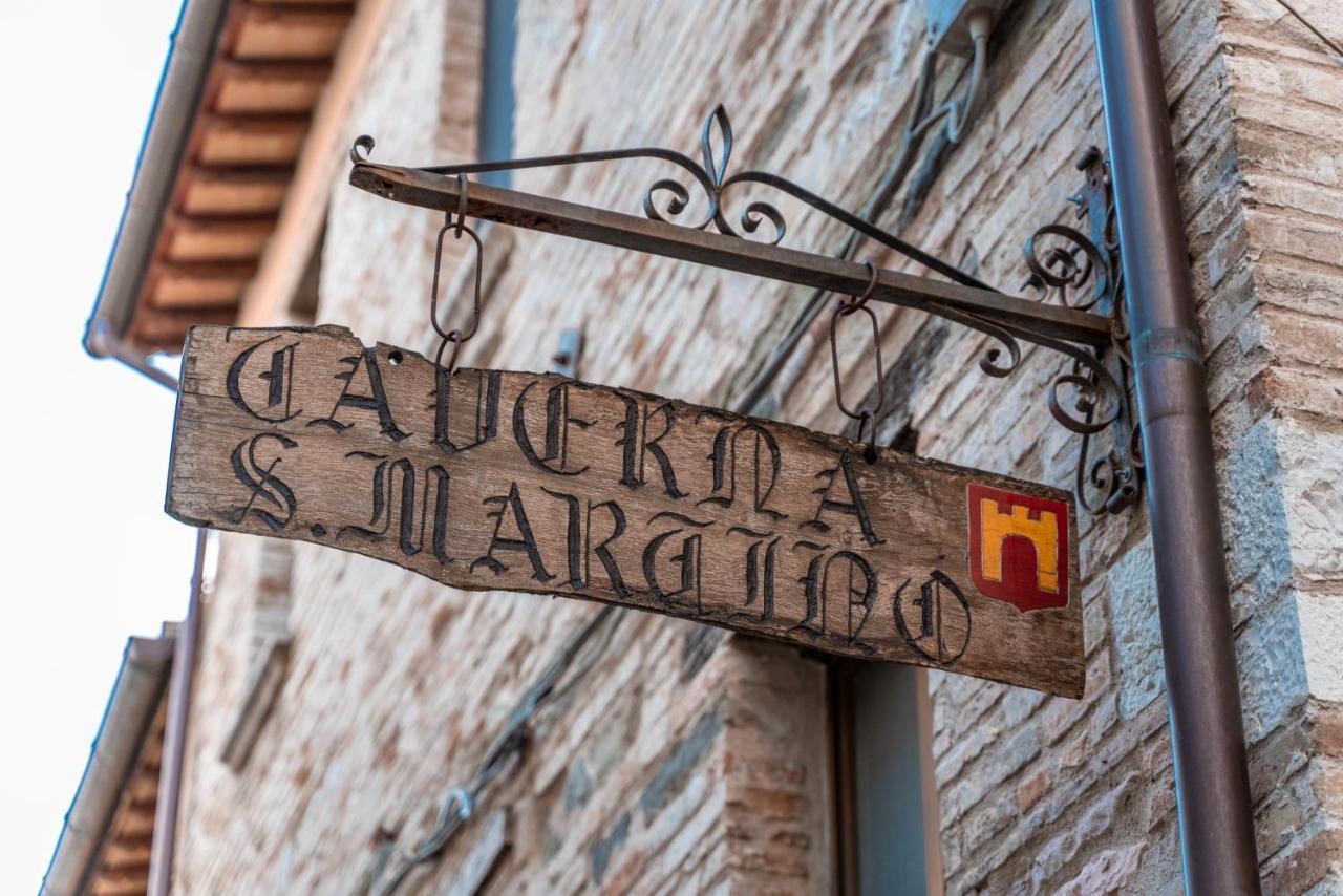 Albergo La Loggia Di San Martino Gualdo Tadino Eksteriør billede