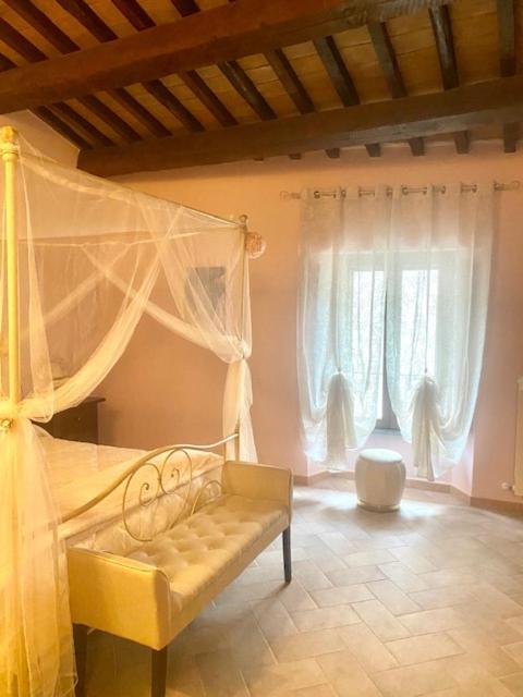 Albergo La Loggia Di San Martino Gualdo Tadino Eksteriør billede